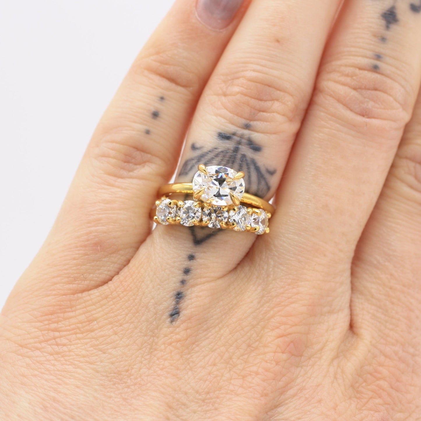 Seraphina East-West Lab Diamond Solitaire