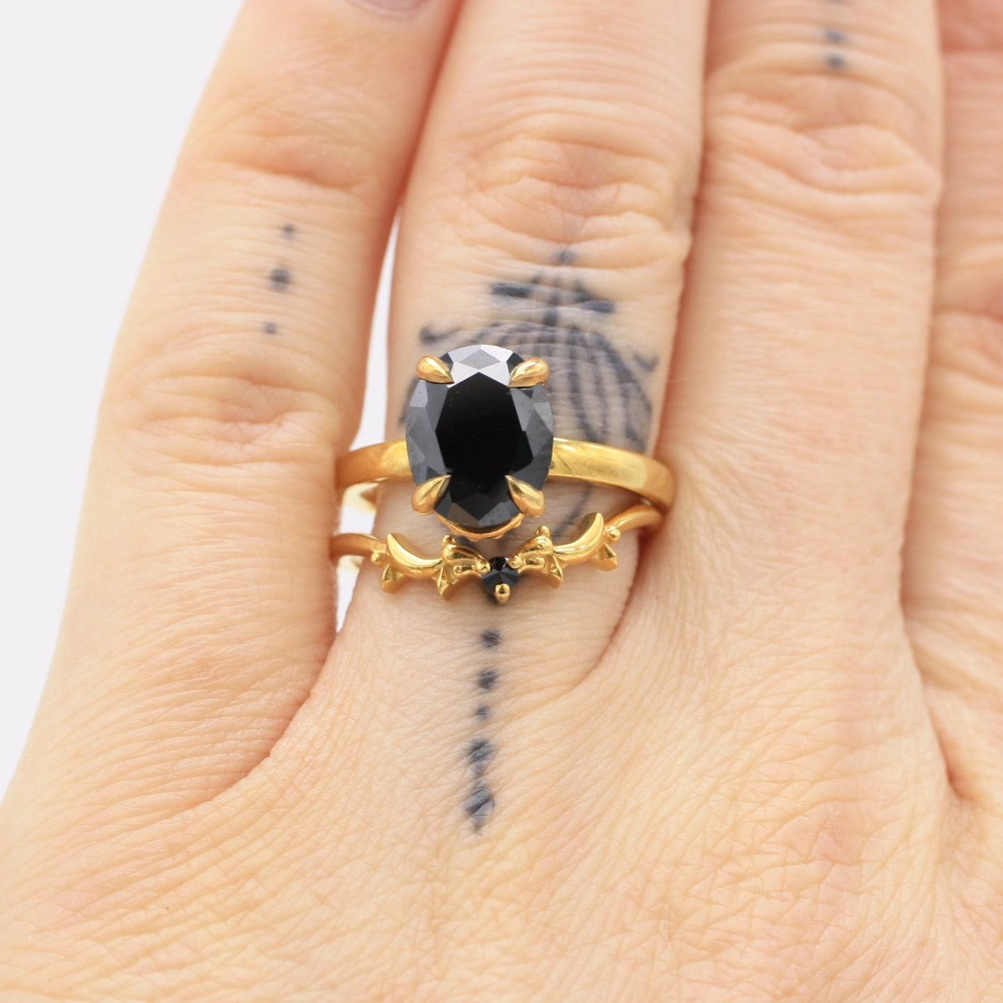 Lunetta Black Diamond Fitted Band