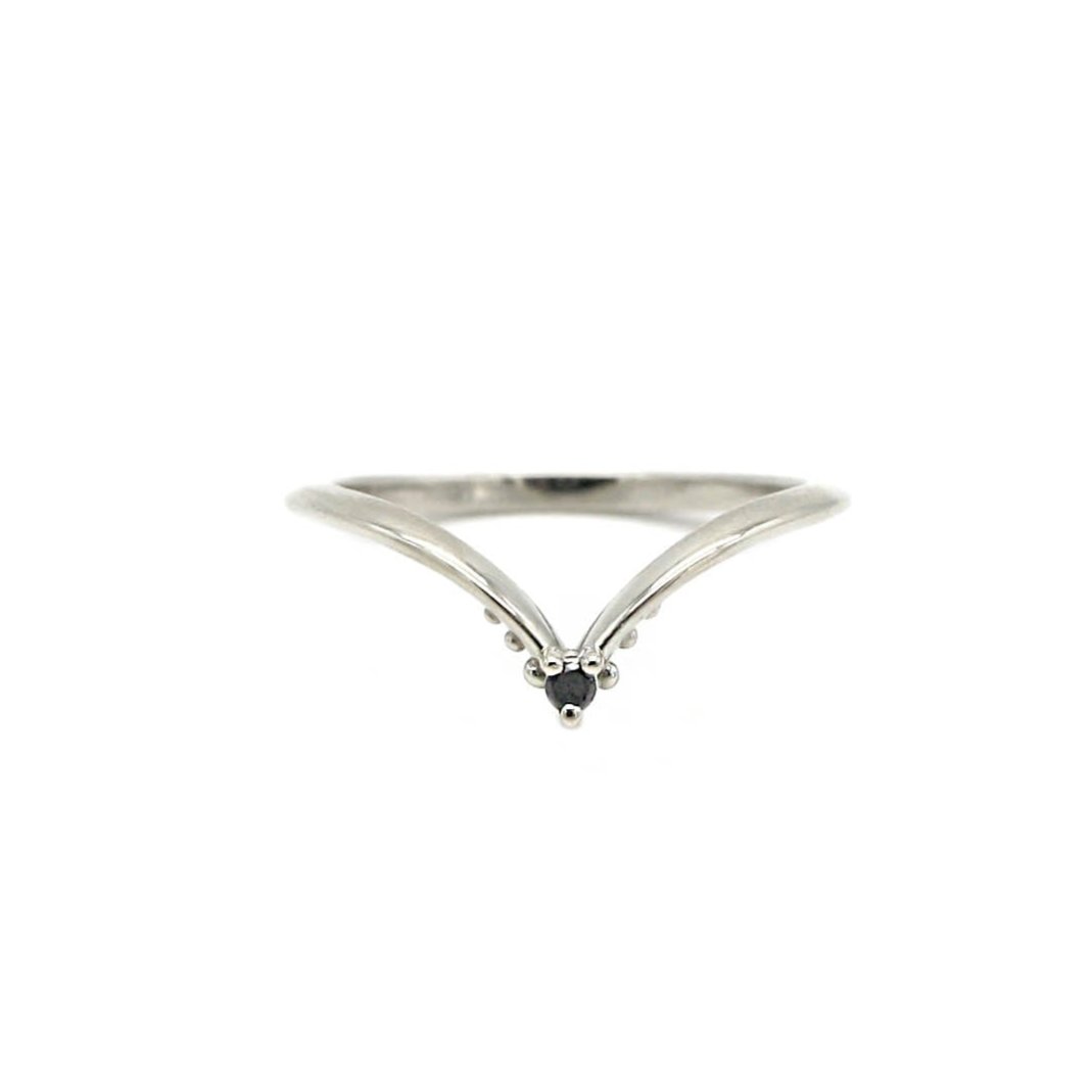Reina Black Diamond Fitted Band