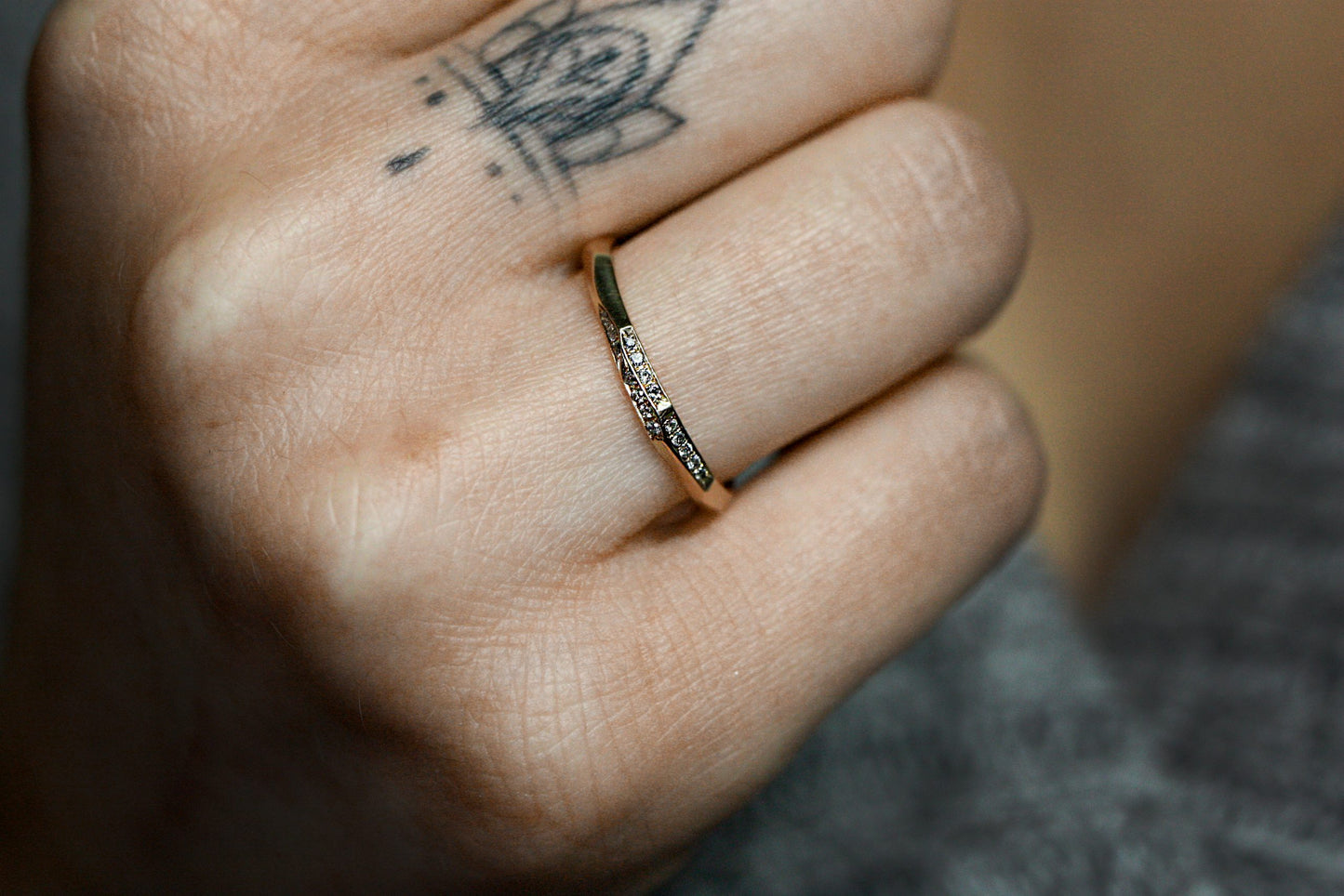 Akira Tiny Facet Band