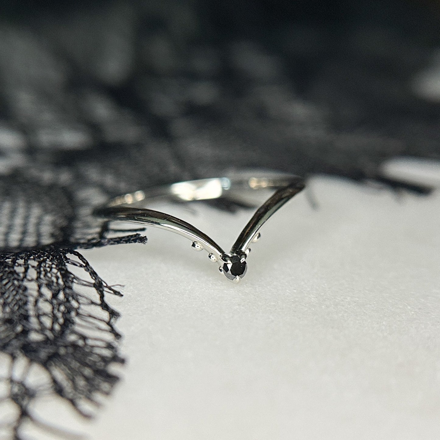 Reina Black Diamond Fitted Band