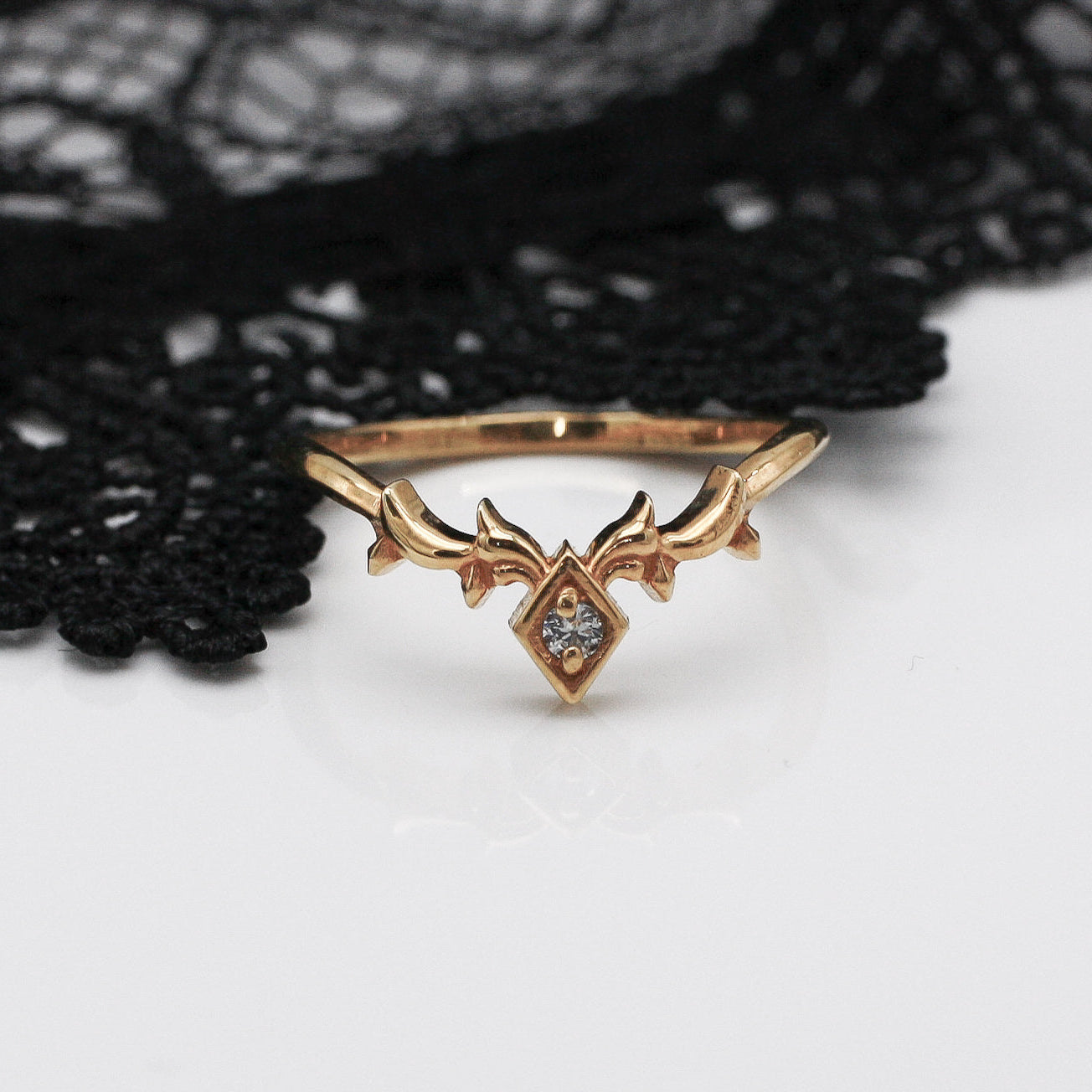 Lunette Diamond Fitted Band