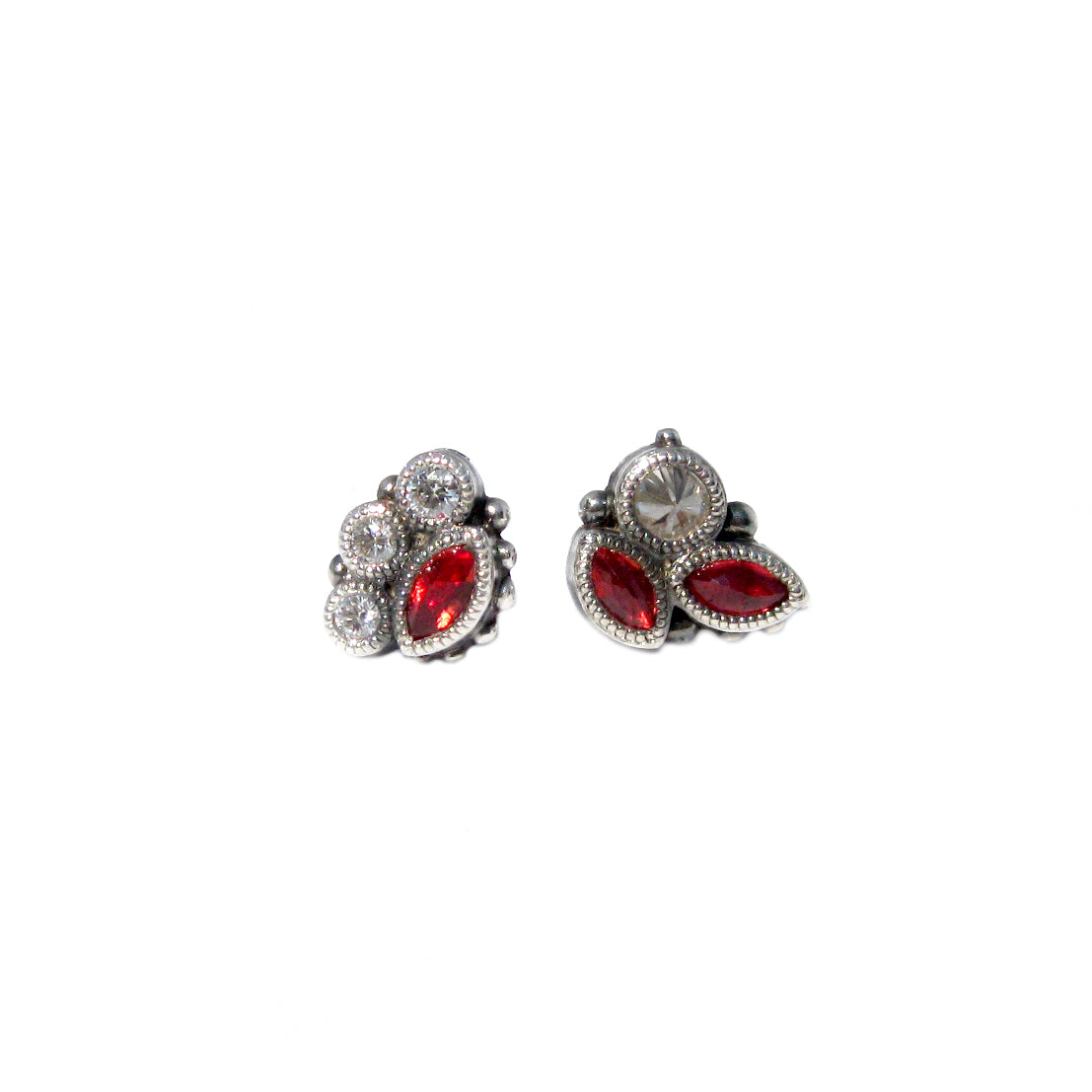 Noa Red Studs