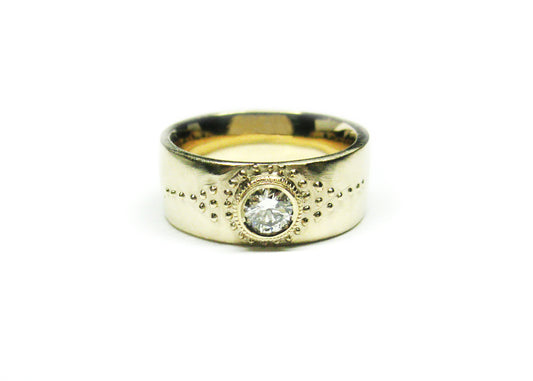 Hellen Wide Diamond Band